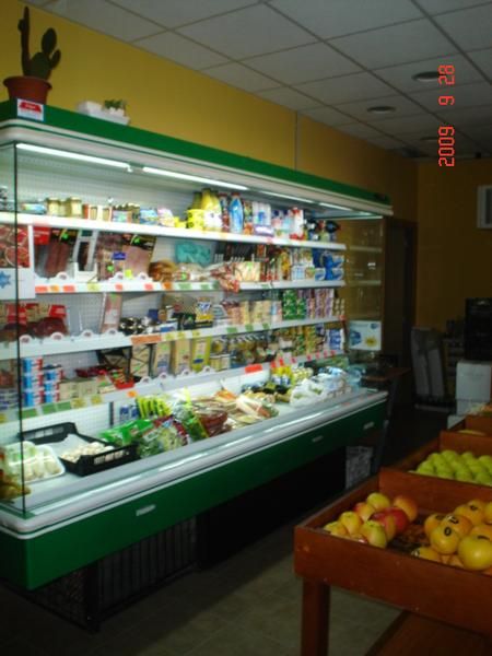 TIENDA COMPLETA DE ALIMENTACION EN MADERA