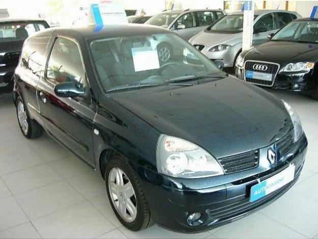 Venta de Renault Clio 1.4 16v Pack Dynamique '04 en Murcia