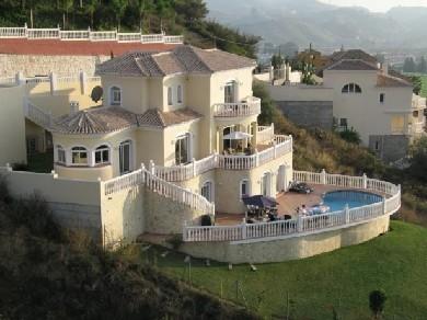 Chalet con 5 dormitorios se vende en Mijas Costa, Costa del Sol