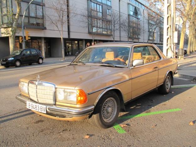 Vendo Mercedes clasico CE230 en oferta de segunda mano