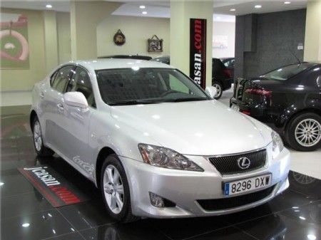 LEXUS IS 220D PREMIUM - Valencia