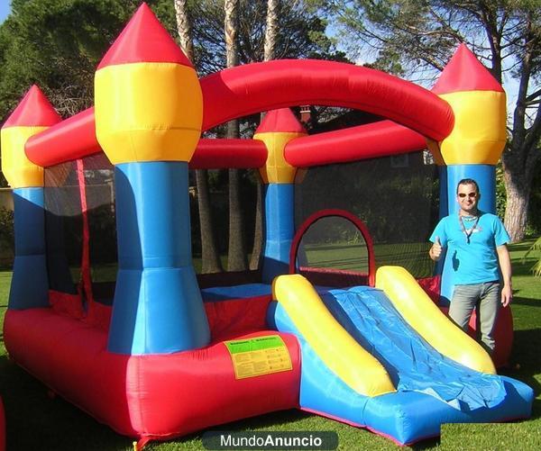 Gran Castillo hinchable Súper XXL de 20 m2 con amplia rampa tobogán.Alicante