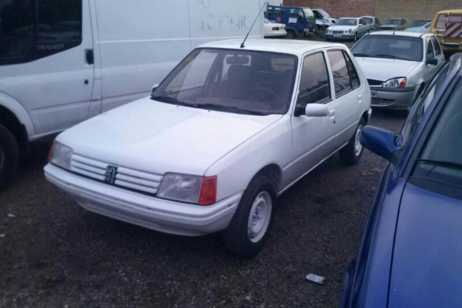 peugeut 205 en perfecto estado