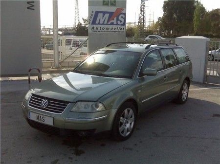 VOLKSWAGEN PASSAT P.VAR. 2.5 TDI HIGHLINE TIPTR. - Madrid