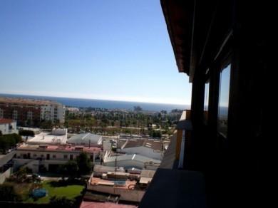 Apartamento con 3 dormitorios se vende en Marbella, Costa del Sol