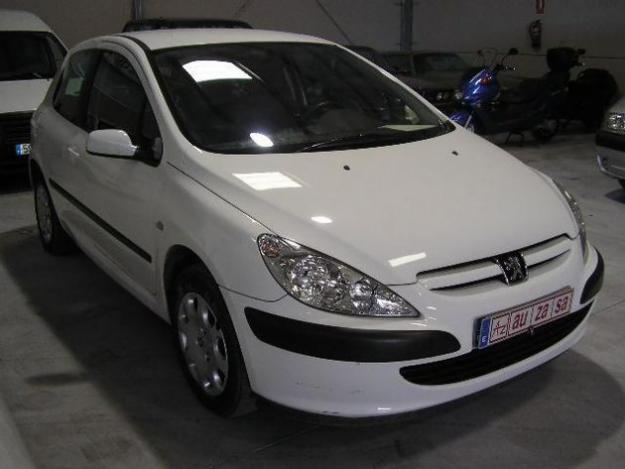 Peugeot 307  2.0HDI COUPE  3puertas '03 en venta en Zamora