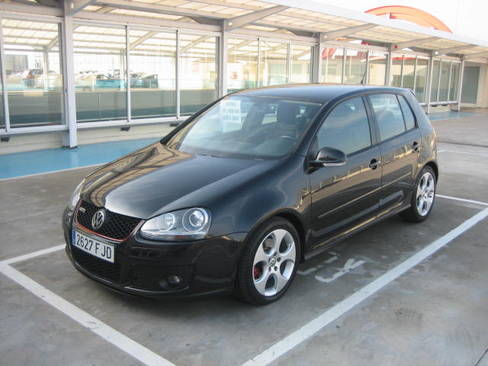 Volkswagen Golf GTI TFSI 200CV 5P