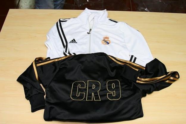 Chaquetas adidas CR9 todas las tallas. blanco o negro. PRECIO INCREIBLE