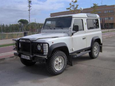 Land Rover Defender 90 TDI Techo Duro