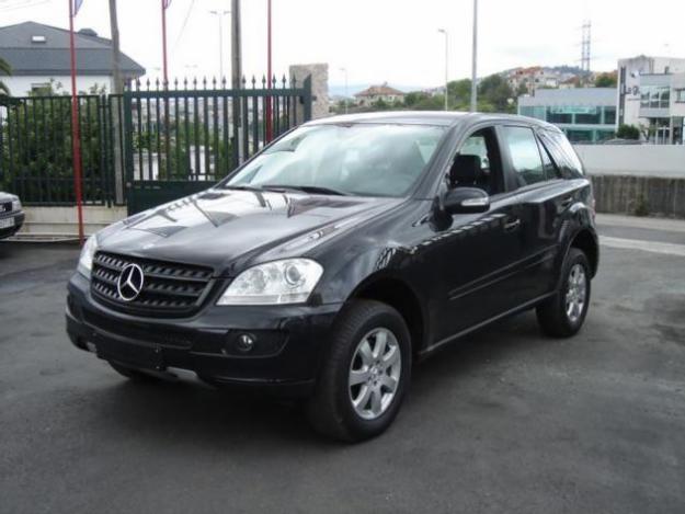 Venta de coche Mercedes ML 280 CDI MODELO NUEVO '06 en Pobra Do Caramiñal