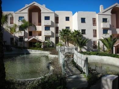 Apartamento con 2 dormitorios se vende en Estepona, Costa del Sol