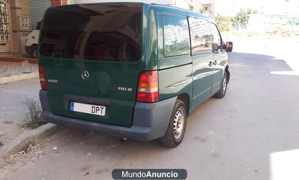 se vende mercedes-benz vito 110D