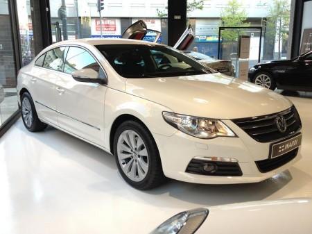 Volkswagen Passat CC Passat CC 20 TDI DSG Automtico  140 cv Diesel Blanco ao 112010 en Barcelona