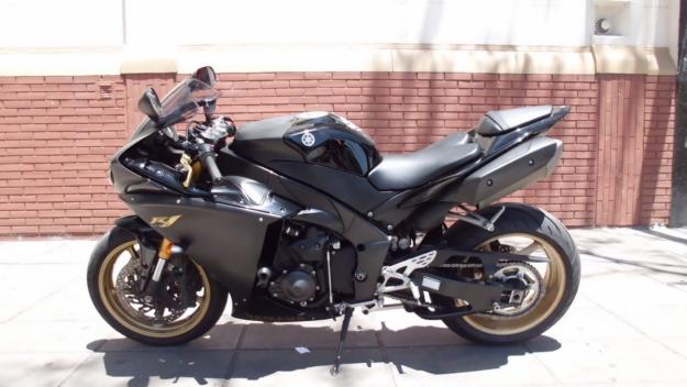 Yamaha r1 año 2009 4.566 km