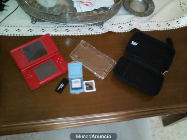 NINTENDO DS LITE ROJA