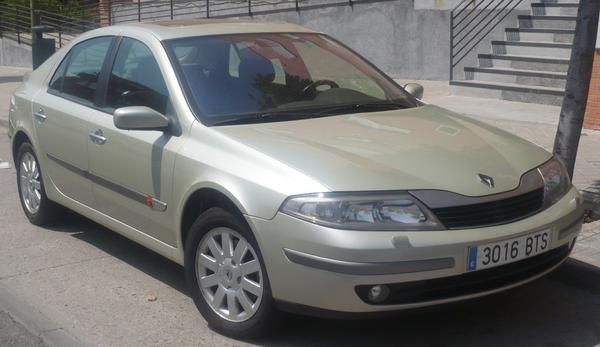 RENAULT LAGUNA 2002