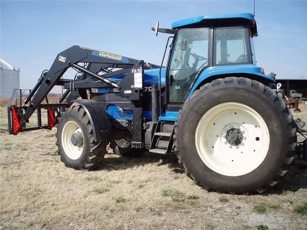 Tractor New Holland 8970  con FWA