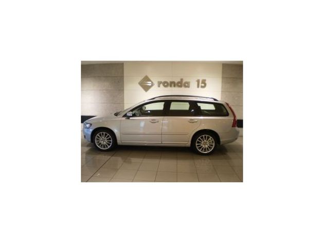 VOLVO V50 1.6DRIVE MOMENTUM