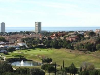 Apartamento con 3 dormitorios se vende en Marbella, Costa del Sol