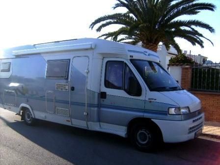 Autocaravana Hobby 600 L Perfilada JPS -15000 euros