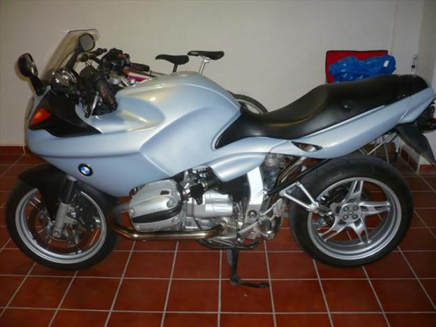 CAMBIO PRECIOSA MOTO BMW R 1100 S POR COCHE. URGENTE