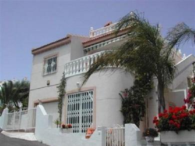 Chalet con 3 dormitorios se vende en Algorfa, Vega Baja Torrevieja