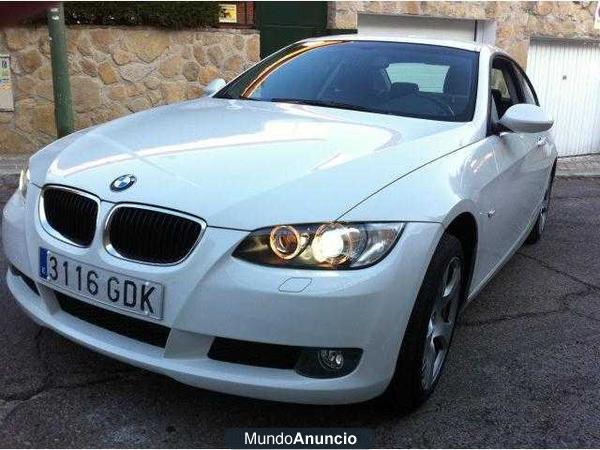 BMW 320 DIESEL. BLANCO. COMO NUEVO !.