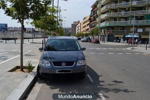 Se vende VOLKSWAGEN Touran 1.9 Tdi Edition