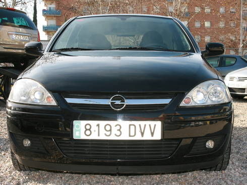 Opel Corsa 1.2 TWIN-SPORT-FLIPER- EN SABADELL ABIERTO MEDIODIA-