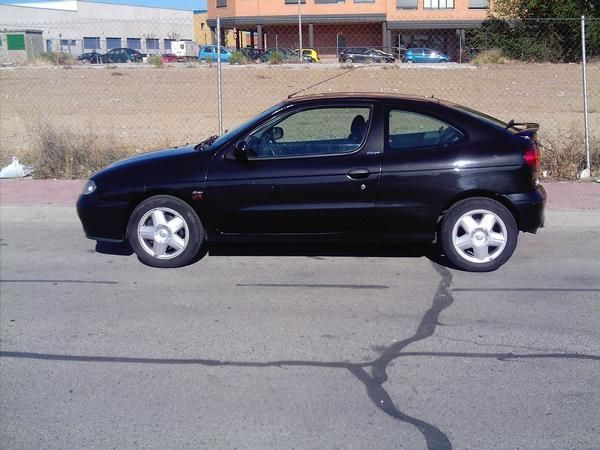 Vendo renault megane coupe rxi 1.6 16v