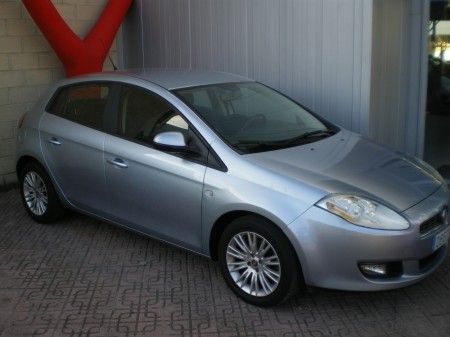 FIAT BRAVO 1.4 16 V DYNAMIC 120 CV - Navarra