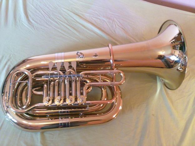 Tuba Conn 96-j en Do (en realidad es una Rott 68)