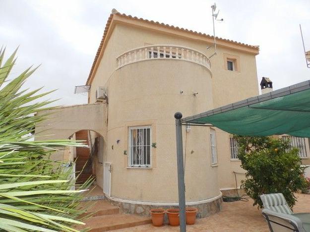 Chalet en venta en Pinar de Campoverde, Alicante (Costa Blanca)