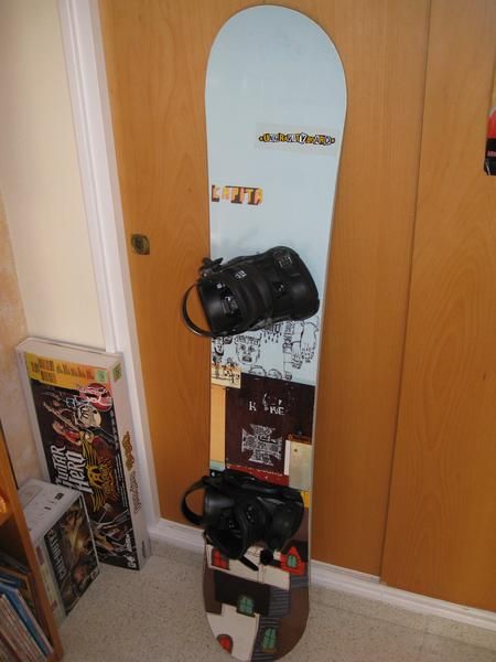 Vendo Tabla Snowboard Capita+fijaciones Drake F60