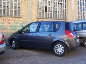 Venta de coche Renault SCENIC DYNAMIQUE 1.9DCI 130CV '07 en Huesca