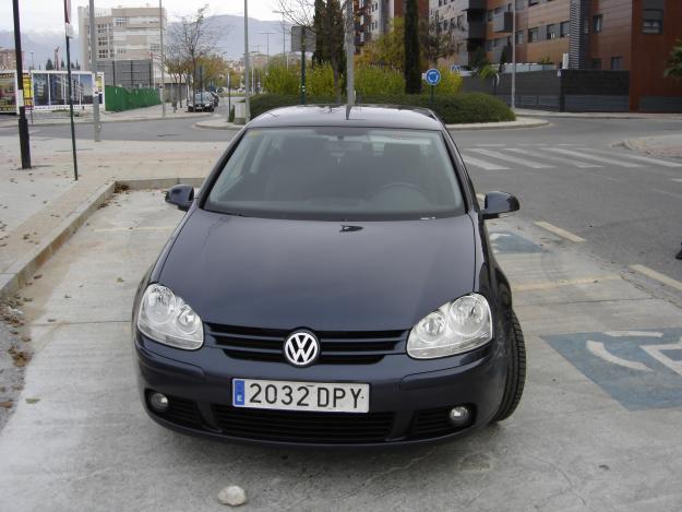 Se vende golf v