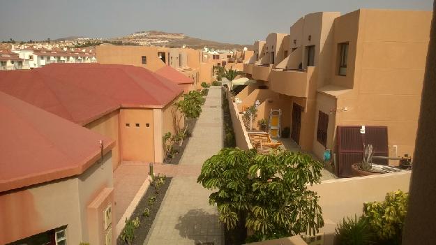 Piso con Terraza y Piscina Comunitaria en Venta en Caleta de Fuste, Fuerteventura