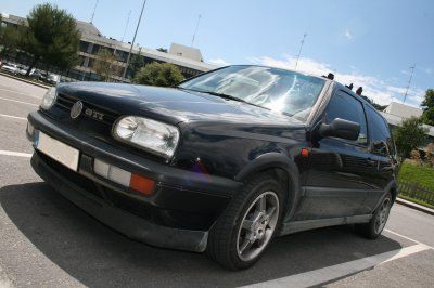 VOLKSWAGEN GOLF SERIE III GTI 2.0 115C.V - GUIPUZCOA