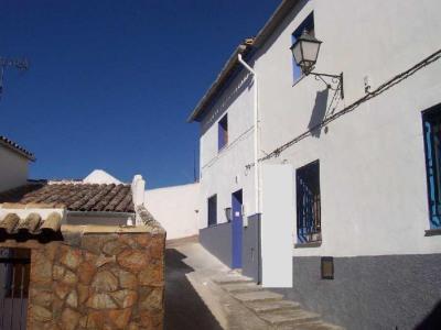 3b  , 1ba   in Ayora,  Valencia And Costa del Azahar   - 78000  EUR