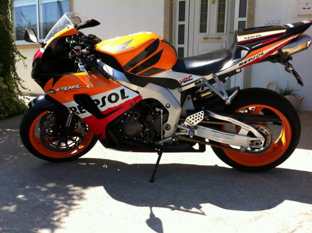 CBR 1000 RR Réplica Repsol