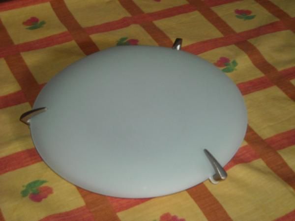 plafón con 3 anclajes de niquel y 30 cm de diámetro