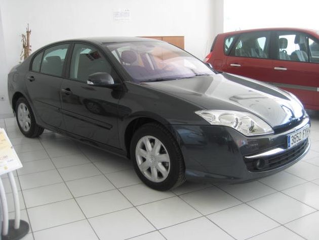 RENAULT Laguna 2.0dCi Expression 150