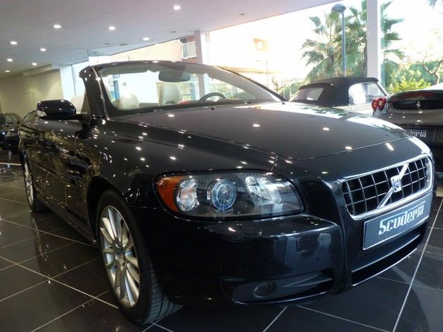 VOLVO C70 T5 Summum