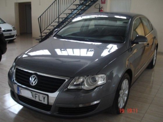 VW PASSAT 2.0TDI 140CV, VOLKSWAGEN Passat, 2000 c.c 13800 eur