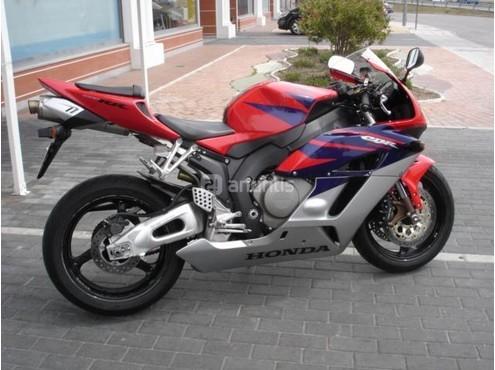 HONDA CBR 1000RR