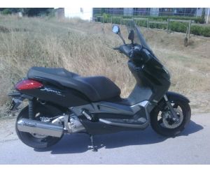 YAMAHA X-MAX