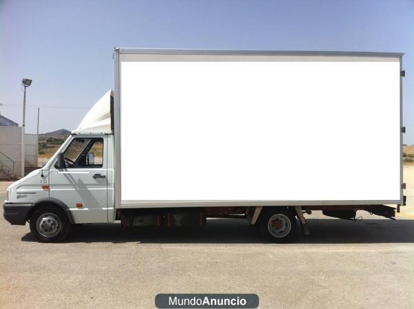 Vendo Iveco Daily 49-12 con Caja Cerrada