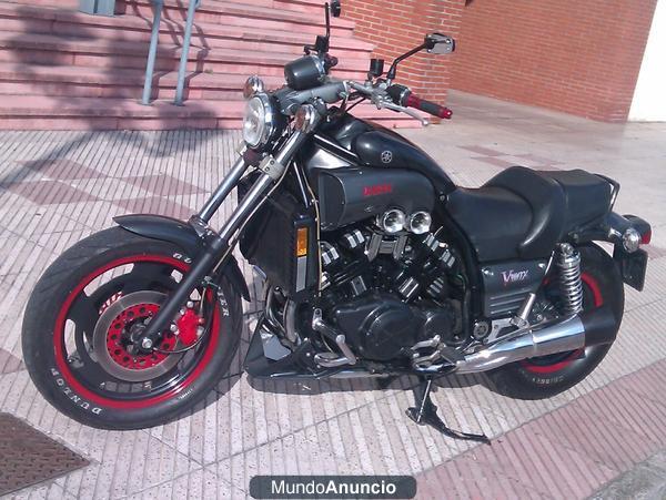 Vendo Yamaha Vmax 1200 full power 145 cv modelo Canadiense