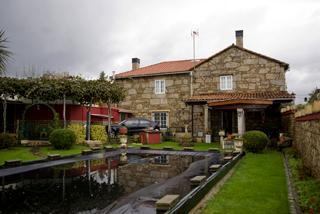 3b  , 2ba   in Bertamirans (Ortono),  Galicia   - 400000  EUR