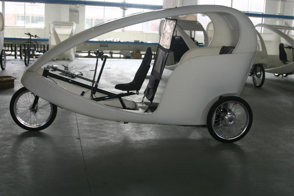 Elegant Electric Golf Car rickshaw for 3 or 4 passengers